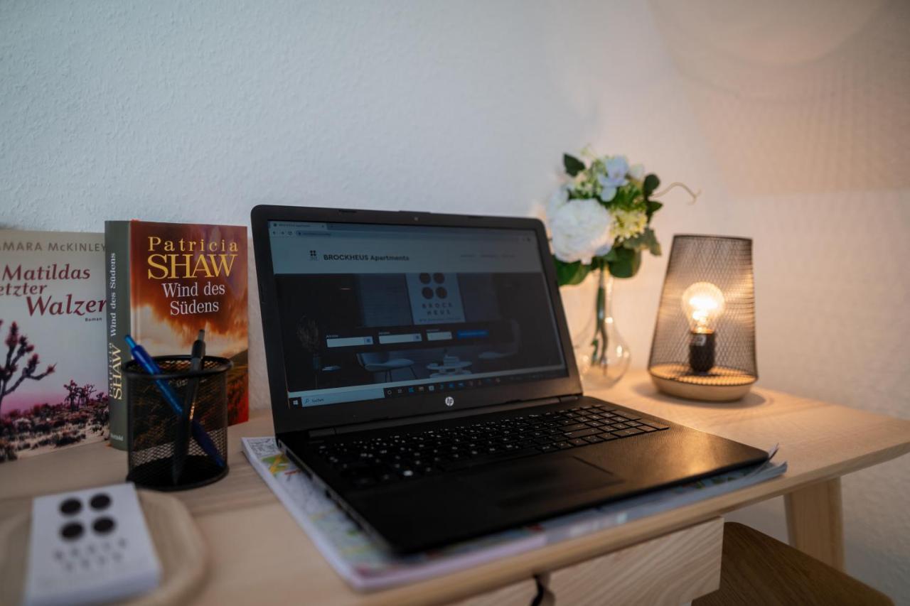 Ruhiges Apartment Klimaanlage I Smart TV I Küche I WLAN I Netflix Magdeburg Exterior foto